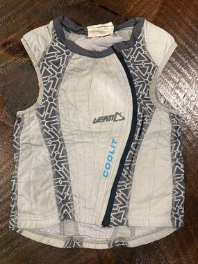 Leatt Kids Coolit Ventilated Protective Vest - Light Gray